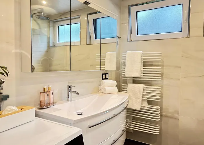 Panorama-suite Mit Kamin & Balkon, Ruhe, Weitblick & Im Schwarzwald شقة بيرسبرون